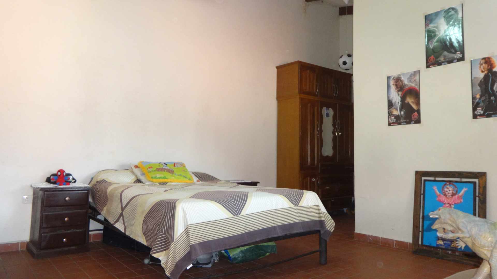 Casa en Entre 1er y 2do anillo Este en Santa Cruz de la Sierra 3 dormitorios 2 baños 2 parqueos Foto 7