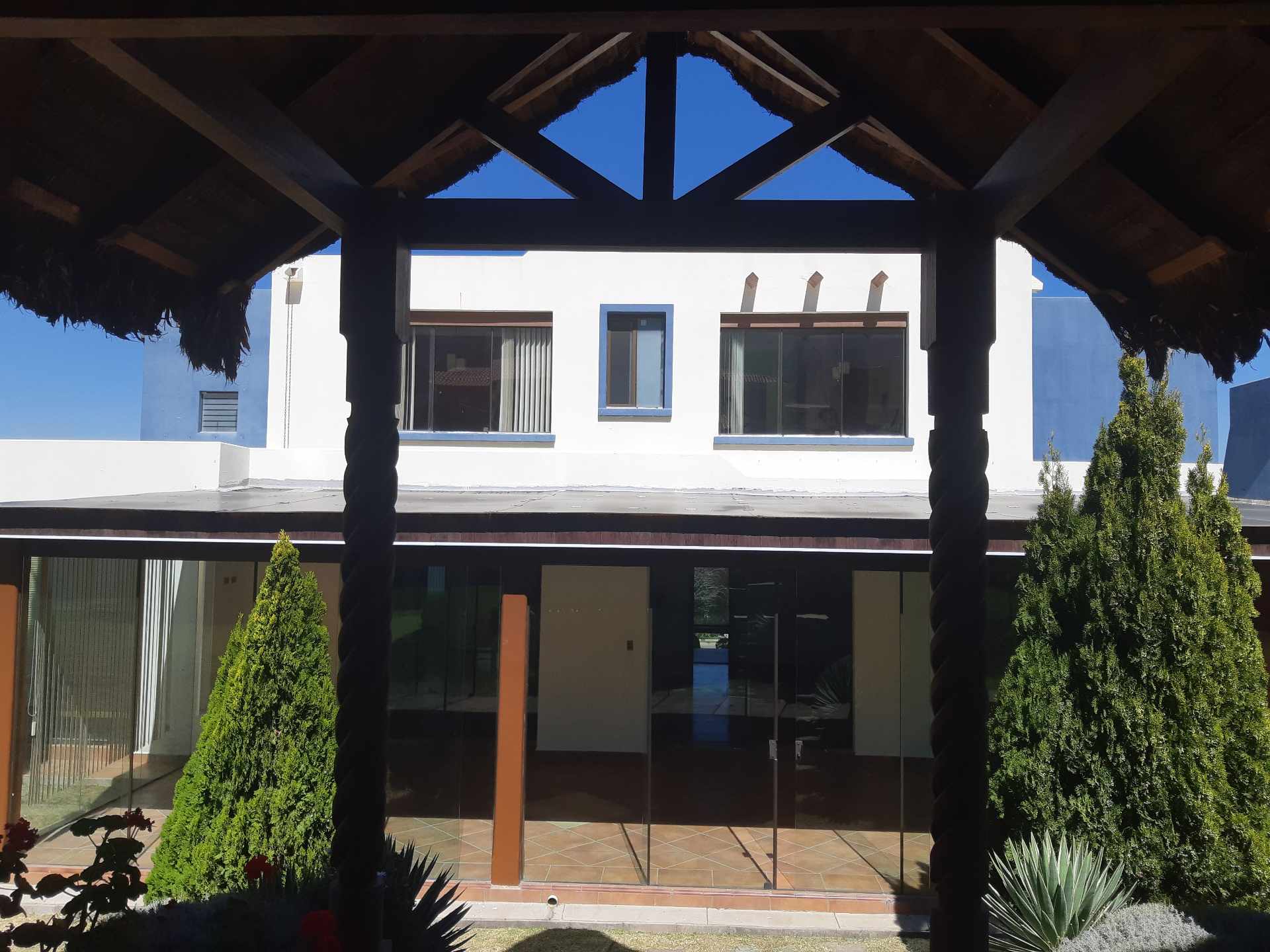 Casa en Villa Taquiña en Cochabamba 5 dormitorios 5 baños 3 parqueos Foto 7