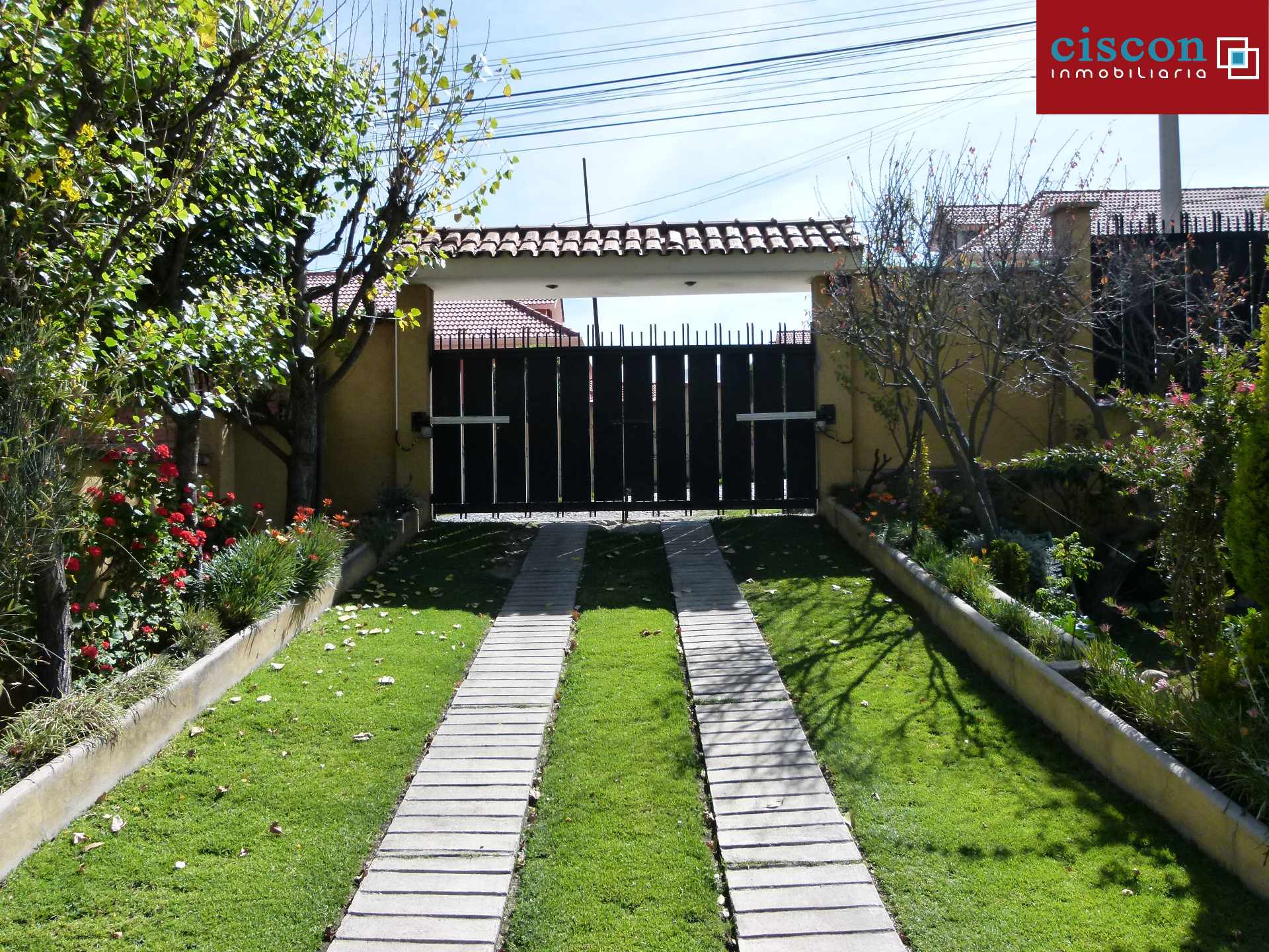 Casa en VentaAv. Muñoz Reyes y c/35 5 dormitorios 5 baños 7 parqueos Foto 14