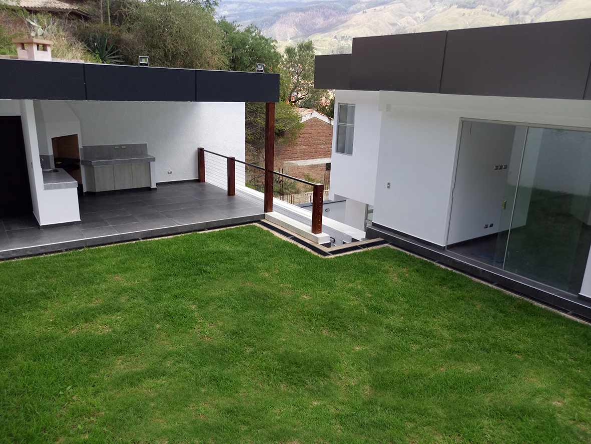 Casa en Muyurina en Cochabamba 4 dormitorios 7 baños 4 parqueos Foto 8