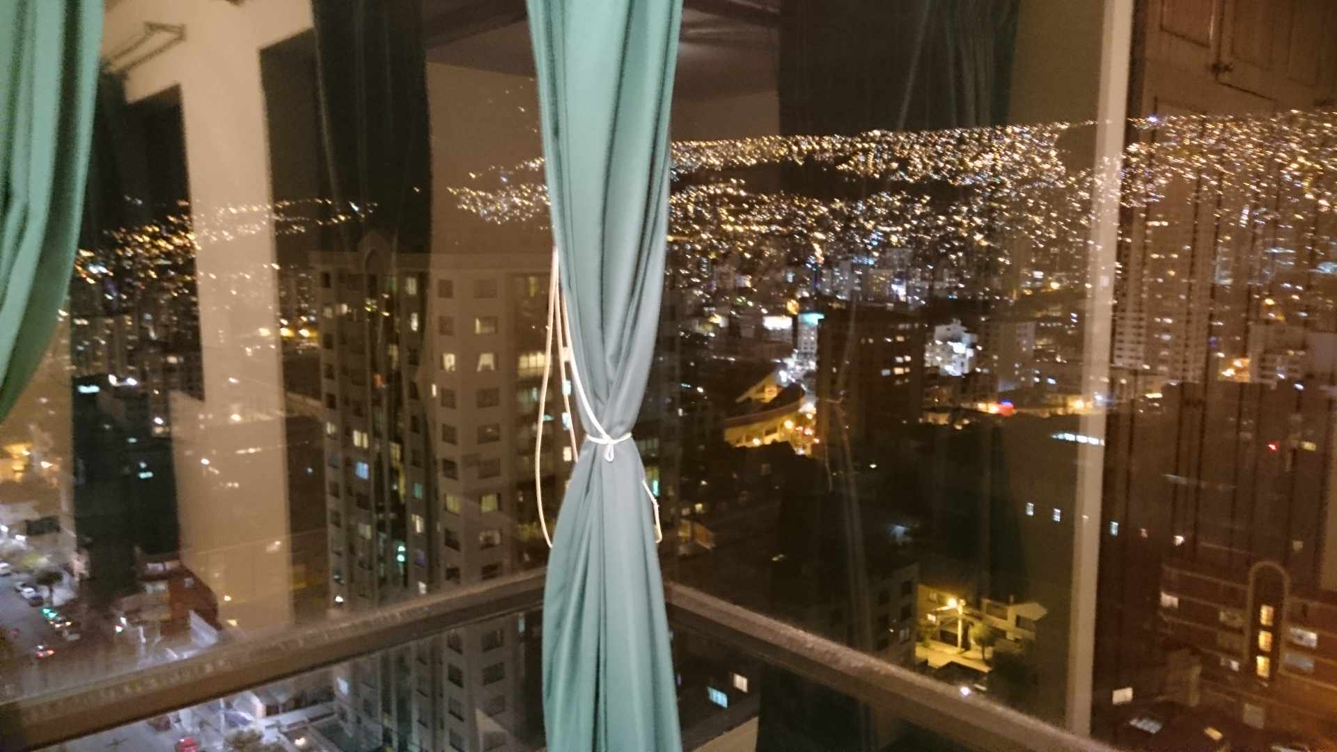 Departamento en Miraflores en La Paz 2 dormitorios 2 baños 1 parqueos Foto 10