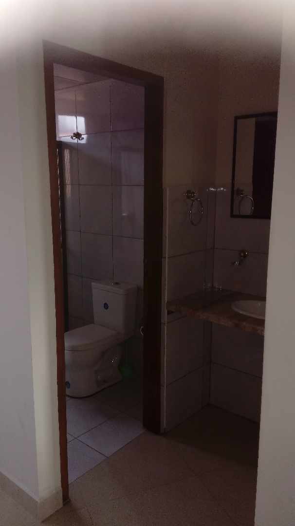 Departamento  Calle wayruru #250 entre Melchor Pérez y Lola taborga sobre el parque Lincoln Foto 3