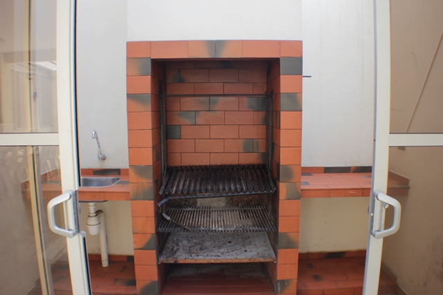 Local comercial en VentaCalle Alcibiades Guzmán casi Av. Santa Cruz Foto 2