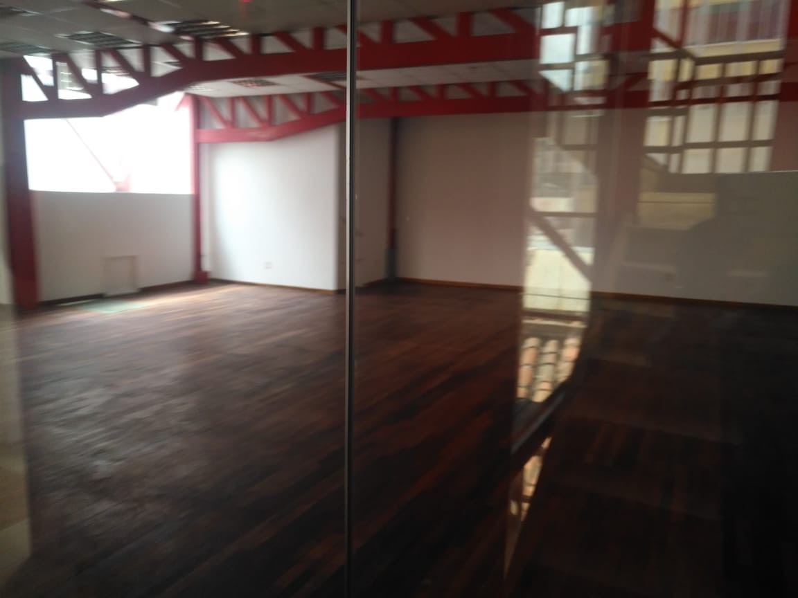 Edificio en VentaEDIFICIO EN VENTA  AV. CAMACHO 13 dormitorios 11 baños  Foto 4