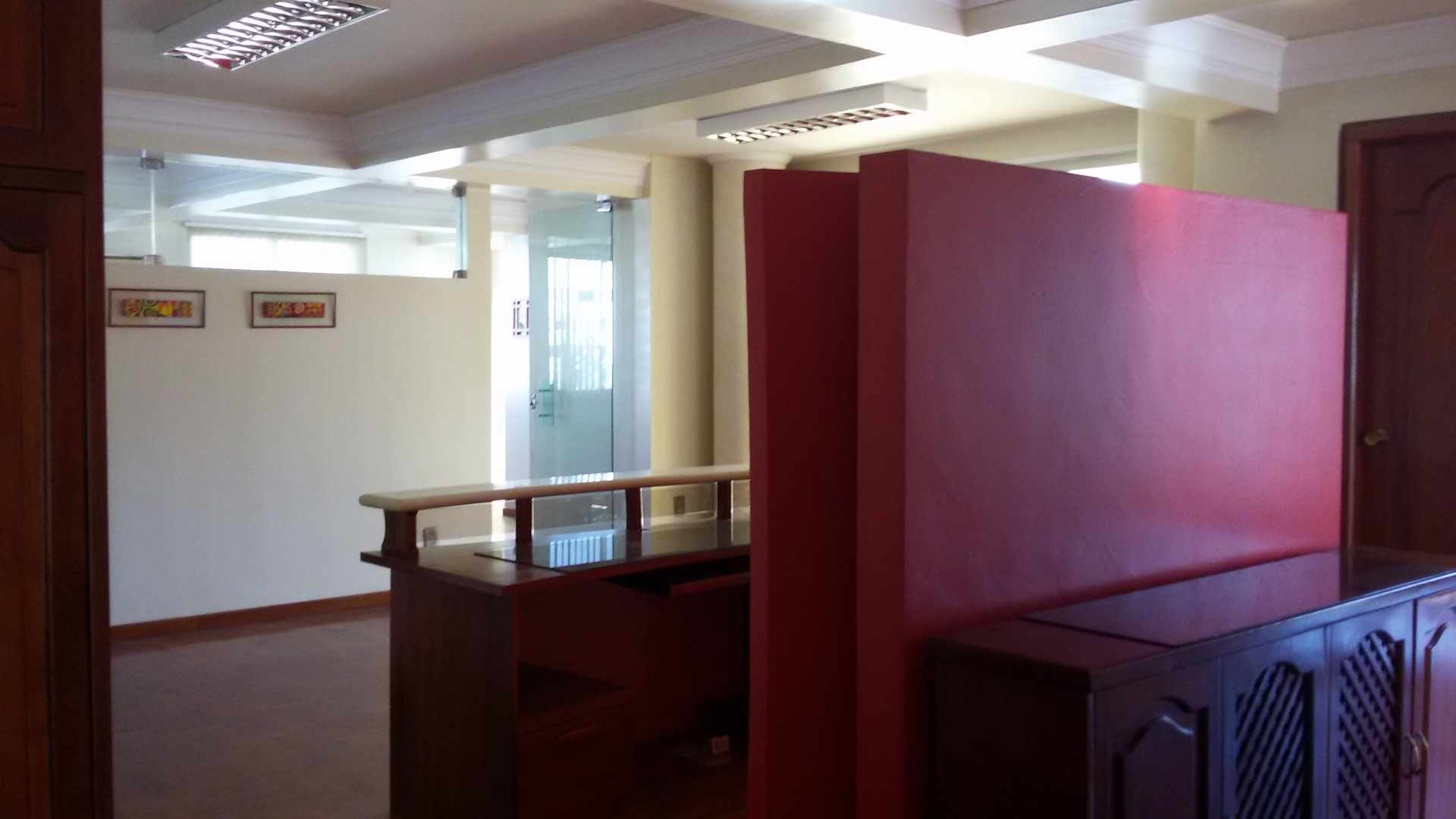 Oficina en San Jorge en La Paz 5 dormitorios 3 baños 1 parqueos Foto 6