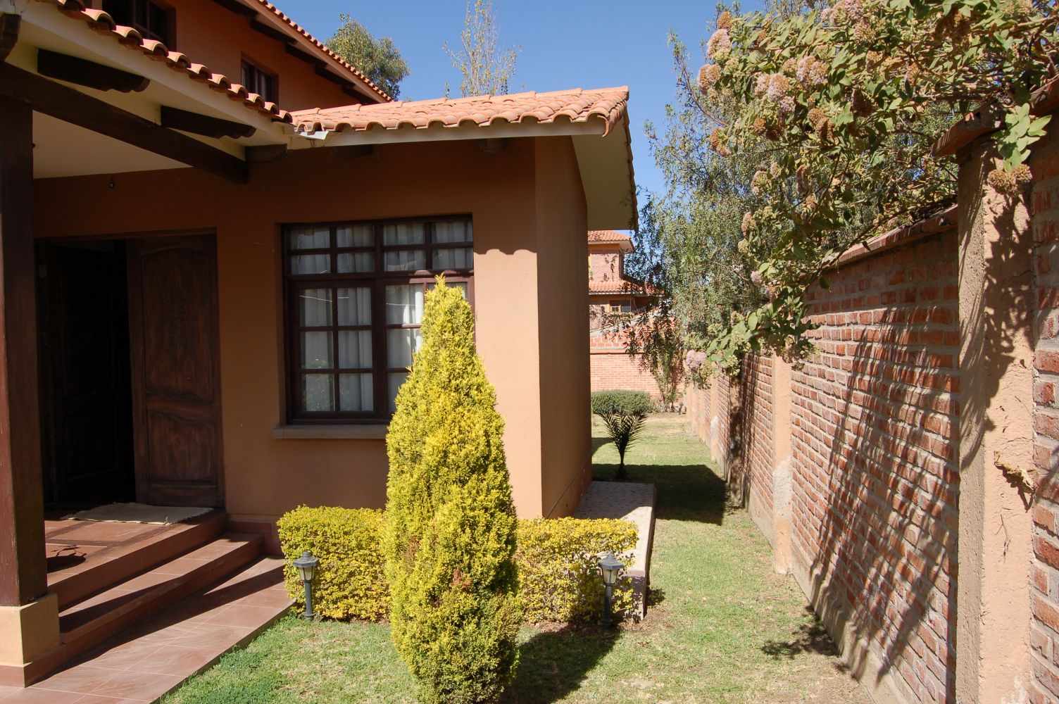 Casa en Sarco en Cochabamba 3 dormitorios 3 baños 3 parqueos Foto 23