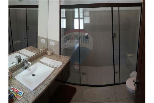 En Venta a $us 325,000 Foto 11