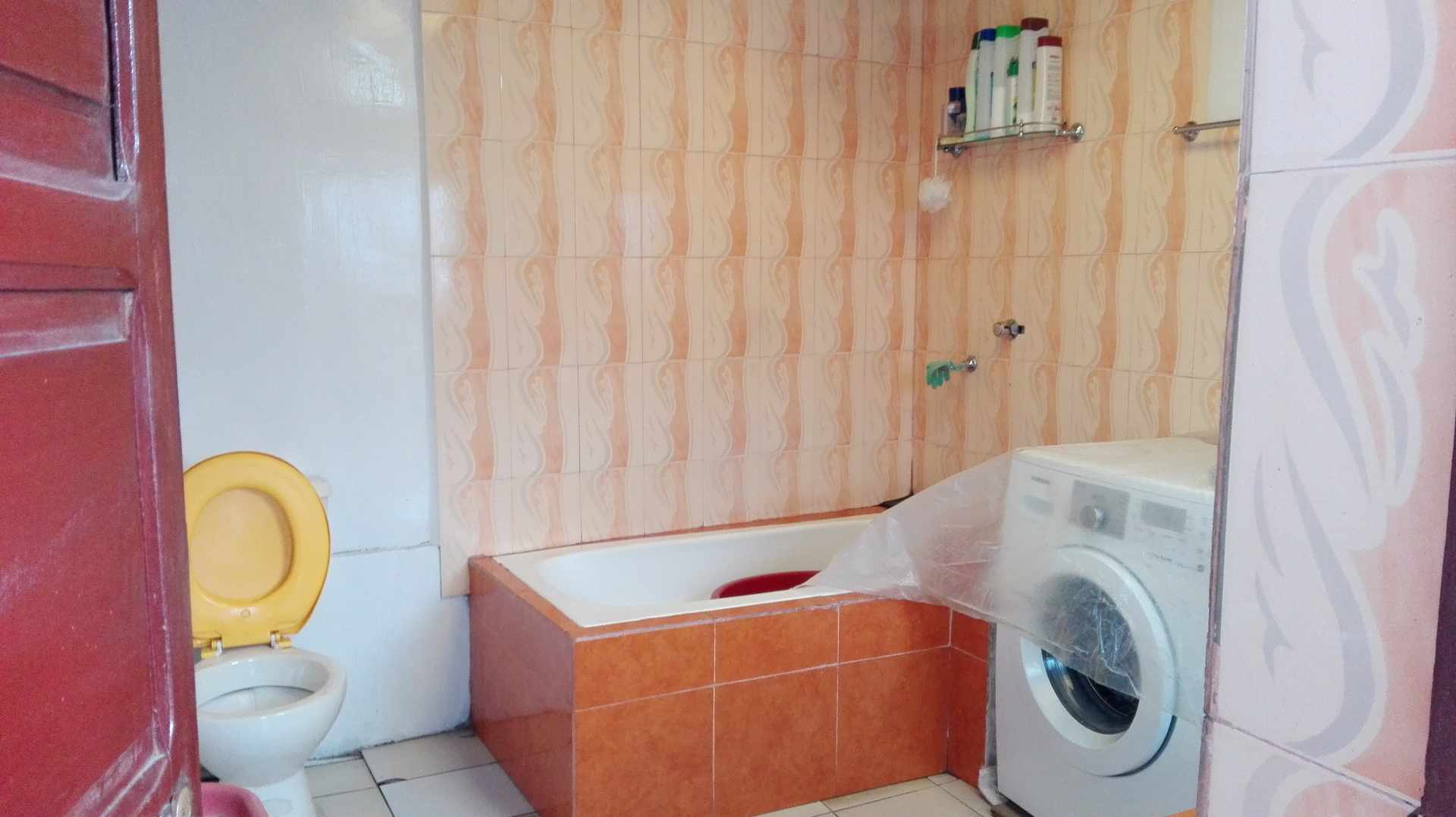 Casa en VentaZona de Villa Fátima, Final Caranavi, entre canchas Rosasani y Periferica consta de: 3 dormitorios 3 baños  Foto 11