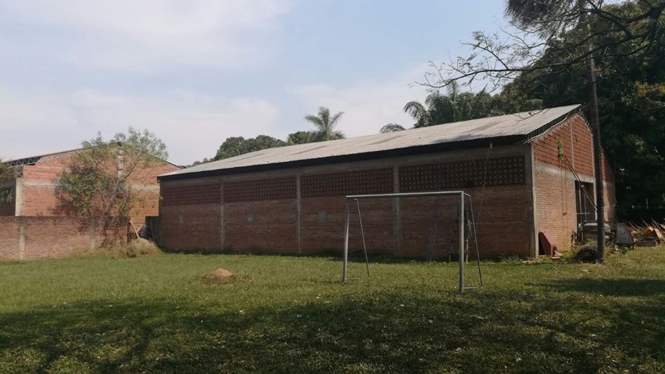 Terreno Av. Hilandería, a 3 cuadras del 4to anillo y a 3 cuadras de la Av. Pirai Foto 4