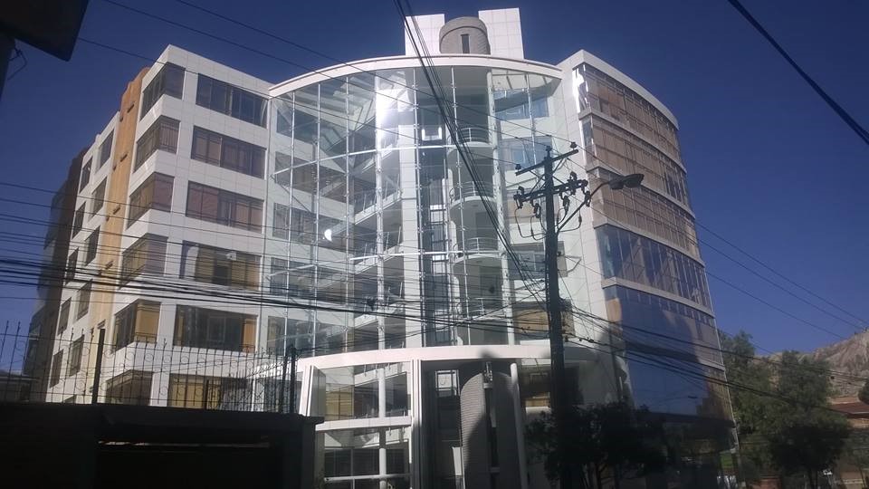 Oficina en VentaEdificio Vitruvio II; Piso 2. Calle 9, 7979 Esq. Sanchez Bustamante (Calacoto) 1 dormitorios 1 baños 1 parqueos Foto 1