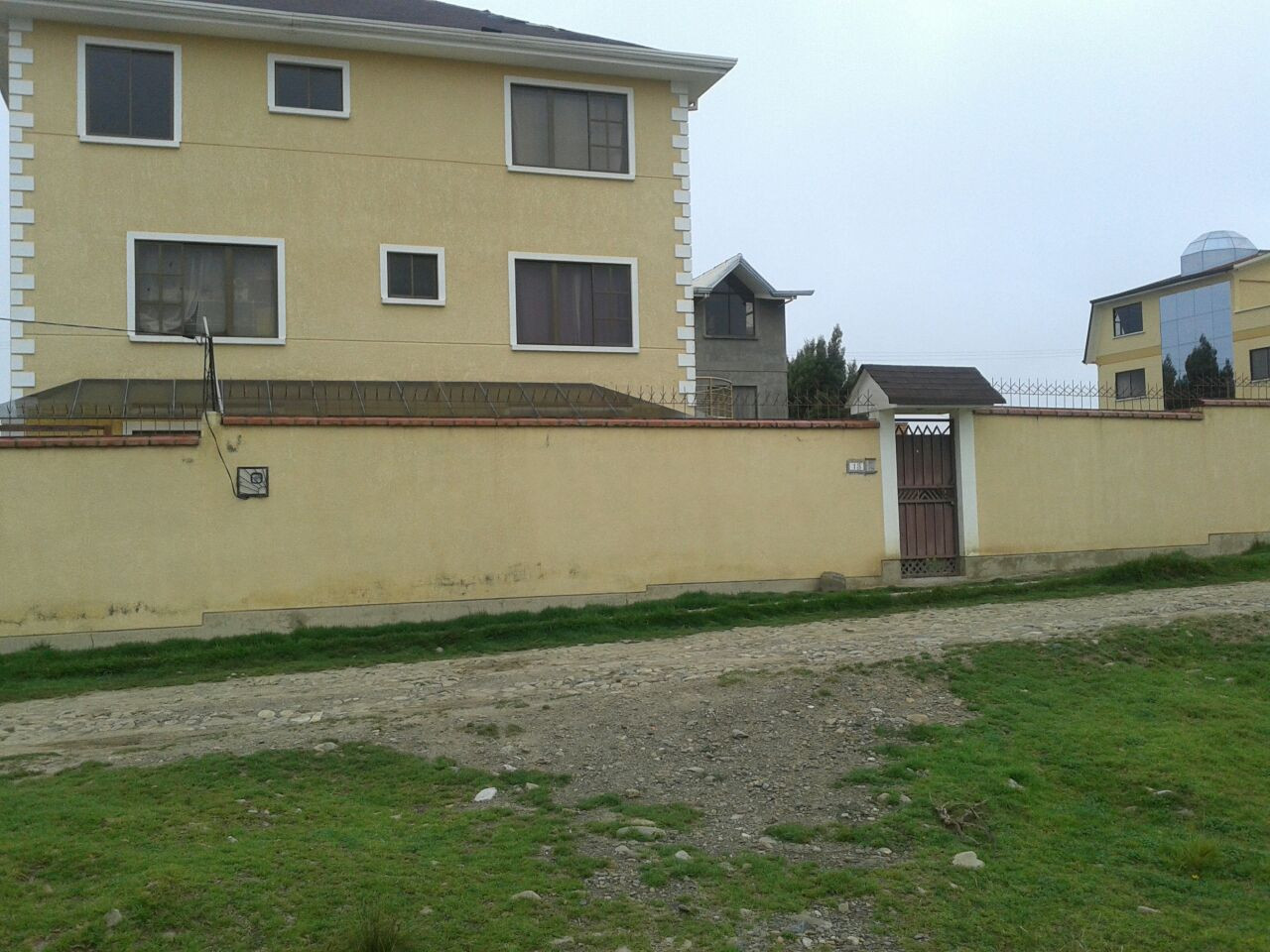 Casa en VentaUrbanizacion Ciudadela Stronguista calle 3 nº13 zona achumani  5 dormitorios 6 baños 2 parqueos Foto 11