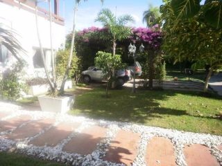 Casa en Urubó en Santa Cruz de la Sierra 5 dormitorios 4 baños 4 parqueos Foto 7