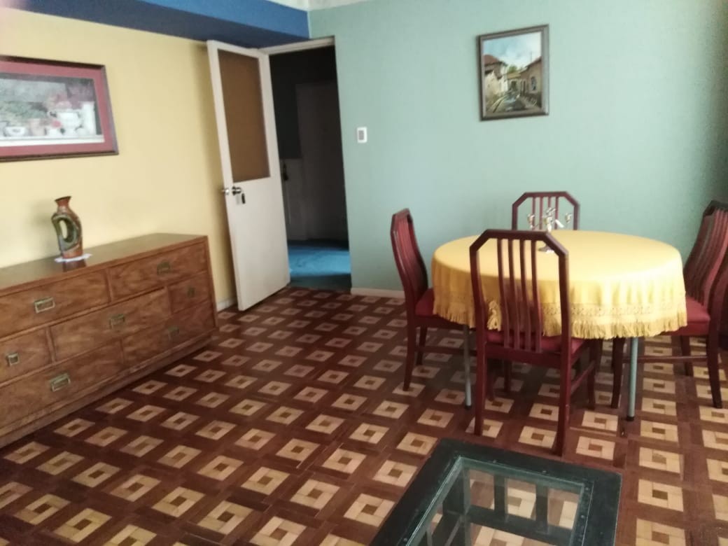 Departamento en San Jorge en La Paz 2 dormitorios 2 baños  Foto 8