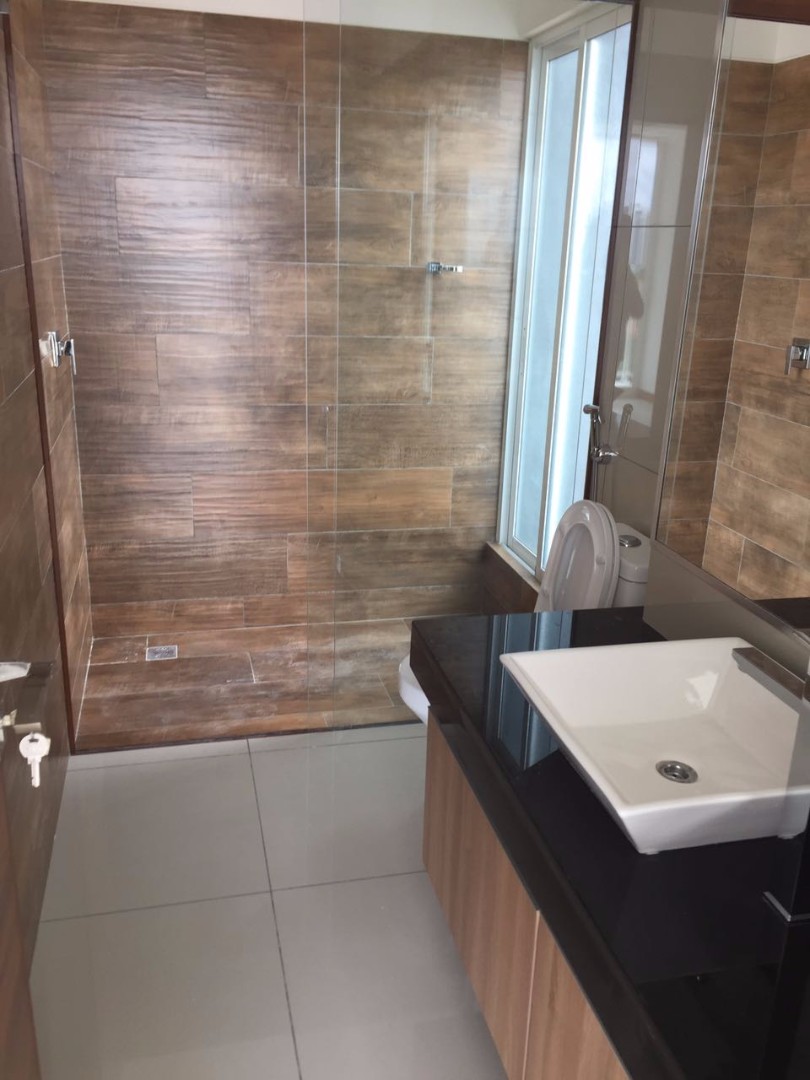 Departamento en VentaEdificio Puerto Madero, Calle los Claveles al lado de Sirari Suites zona de Equipetrol Foto 24