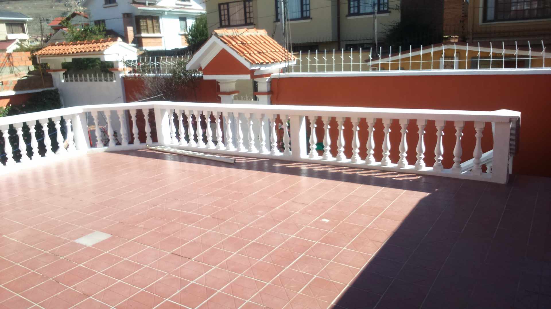 Casa en Alto Irpavi en La Paz 6 dormitorios 6 baños 3 parqueos Foto 4