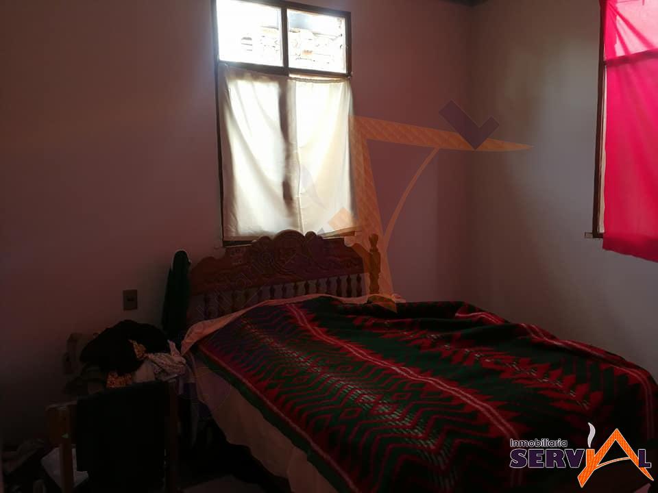 Casa en Hipódromo en Cochabamba 6 dormitorios 3 baños 3 parqueos Foto 4
