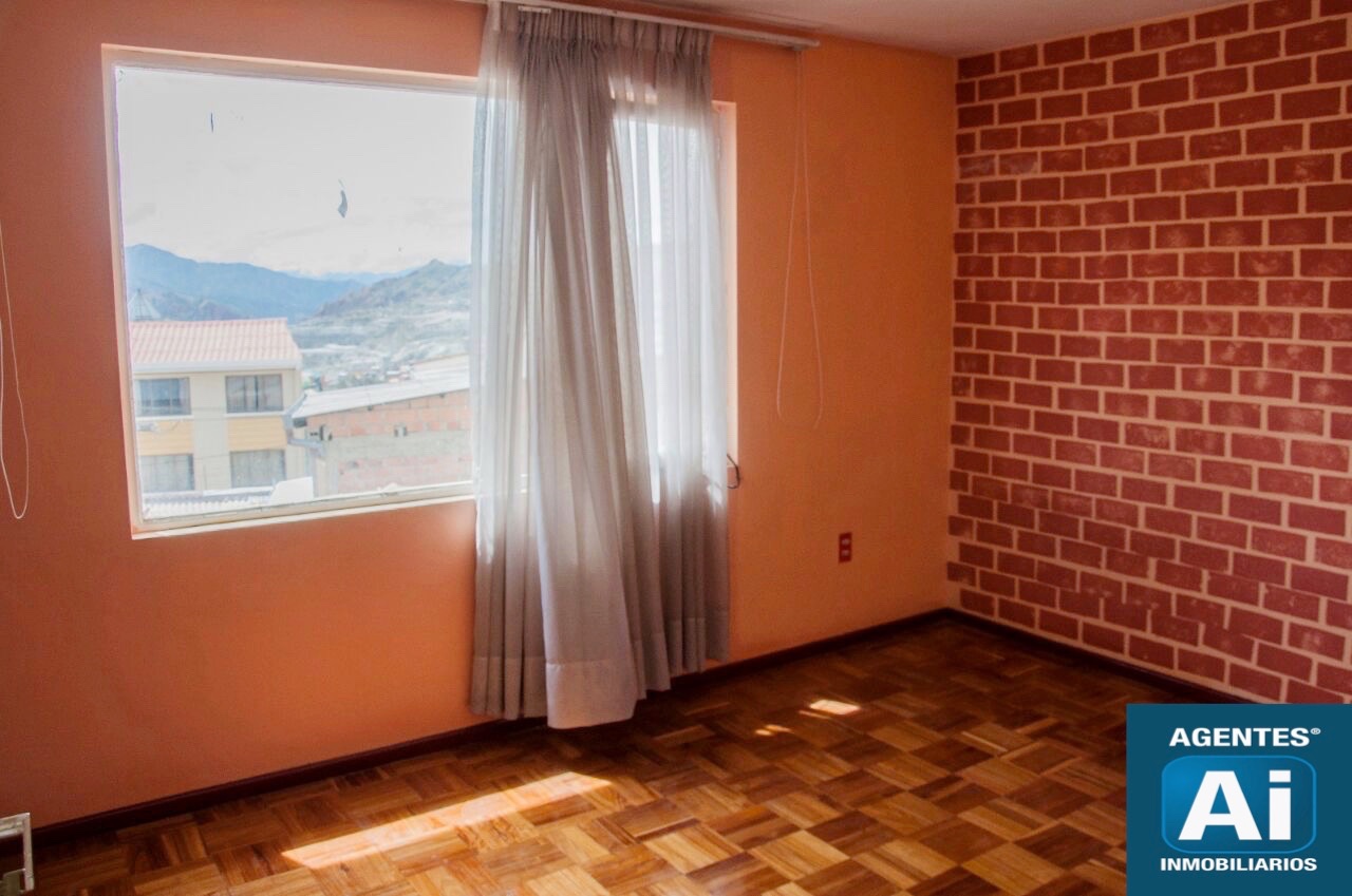 Casa en Sopocachi en La Paz 5 dormitorios 4 baños 4 parqueos Foto 14