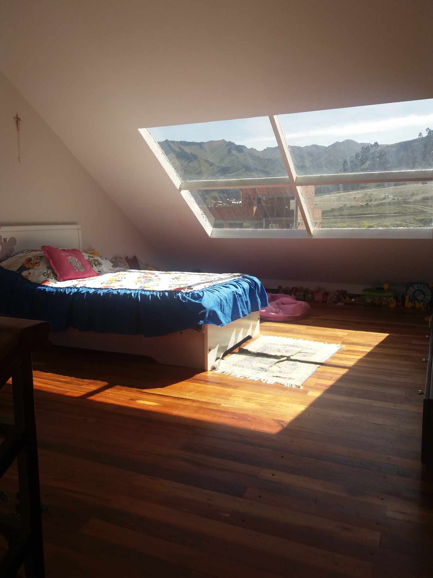 Casa en Achumani en La Paz 3 dormitorios 5 baños 2 parqueos Foto 9