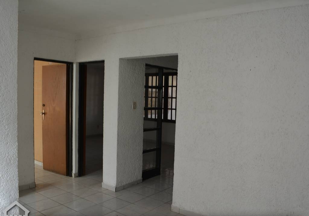 Casa en Entre 2do y 3er anillo Sur en Santa Cruz de la Sierra 3 dormitorios 2 baños 2 parqueos Foto 7