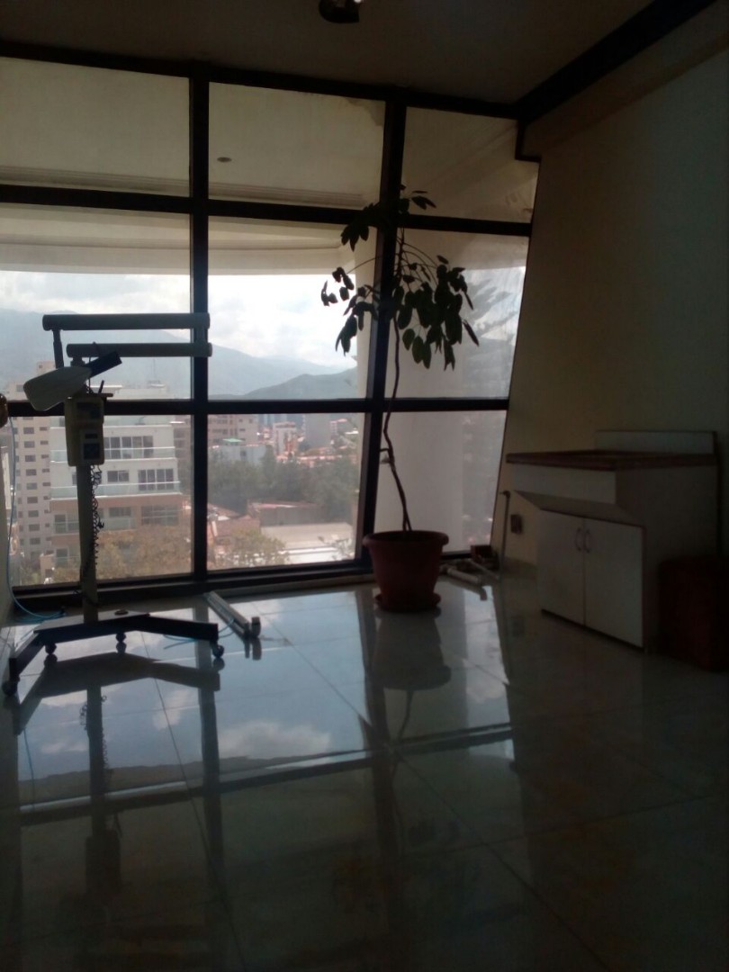 Departamento en Noroeste en Cochabamba 4 dormitorios 2 baños  Foto 4