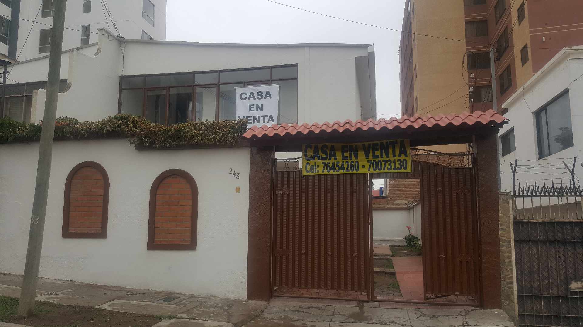 Casa Oscar alfaro 248 entre elena rendon y ciclovia Foto 7