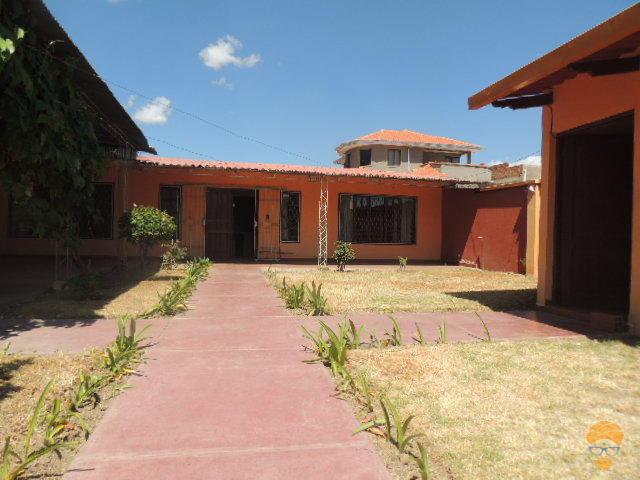 Casa en Mesadilla en Cochabamba 2 dormitorios 2 baños 4 parqueos Foto 6
