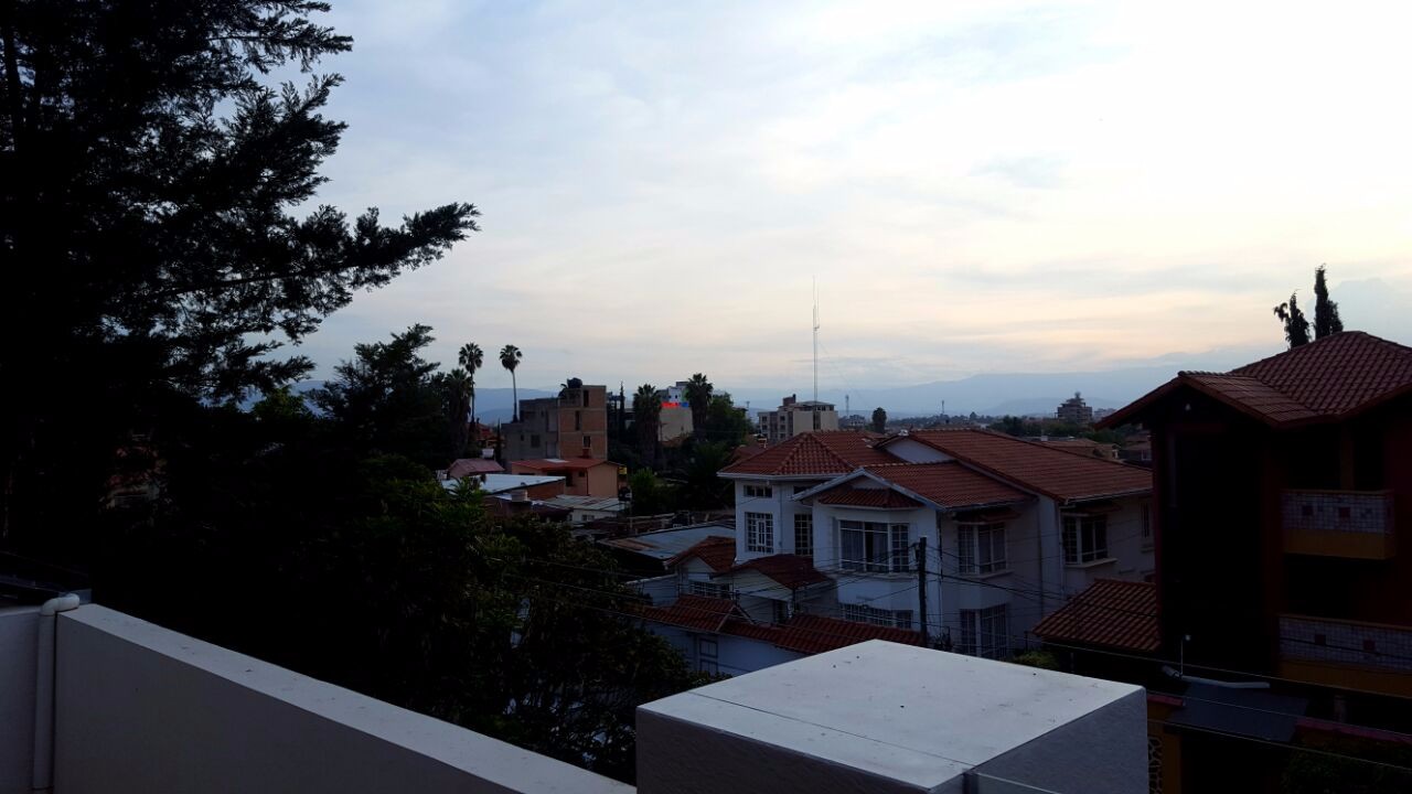 Departamento en Sarco en Cochabamba 2 dormitorios 2 baños 1 parqueos Foto 7