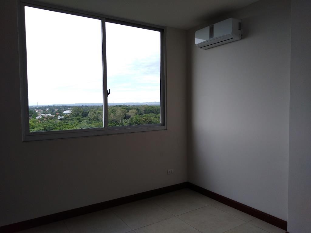 Departamento en AlquilerCONDOMINIO TORRES SOLARIS RADIAL 19 3 dormitorios 2 baños 1 parqueos Foto 8