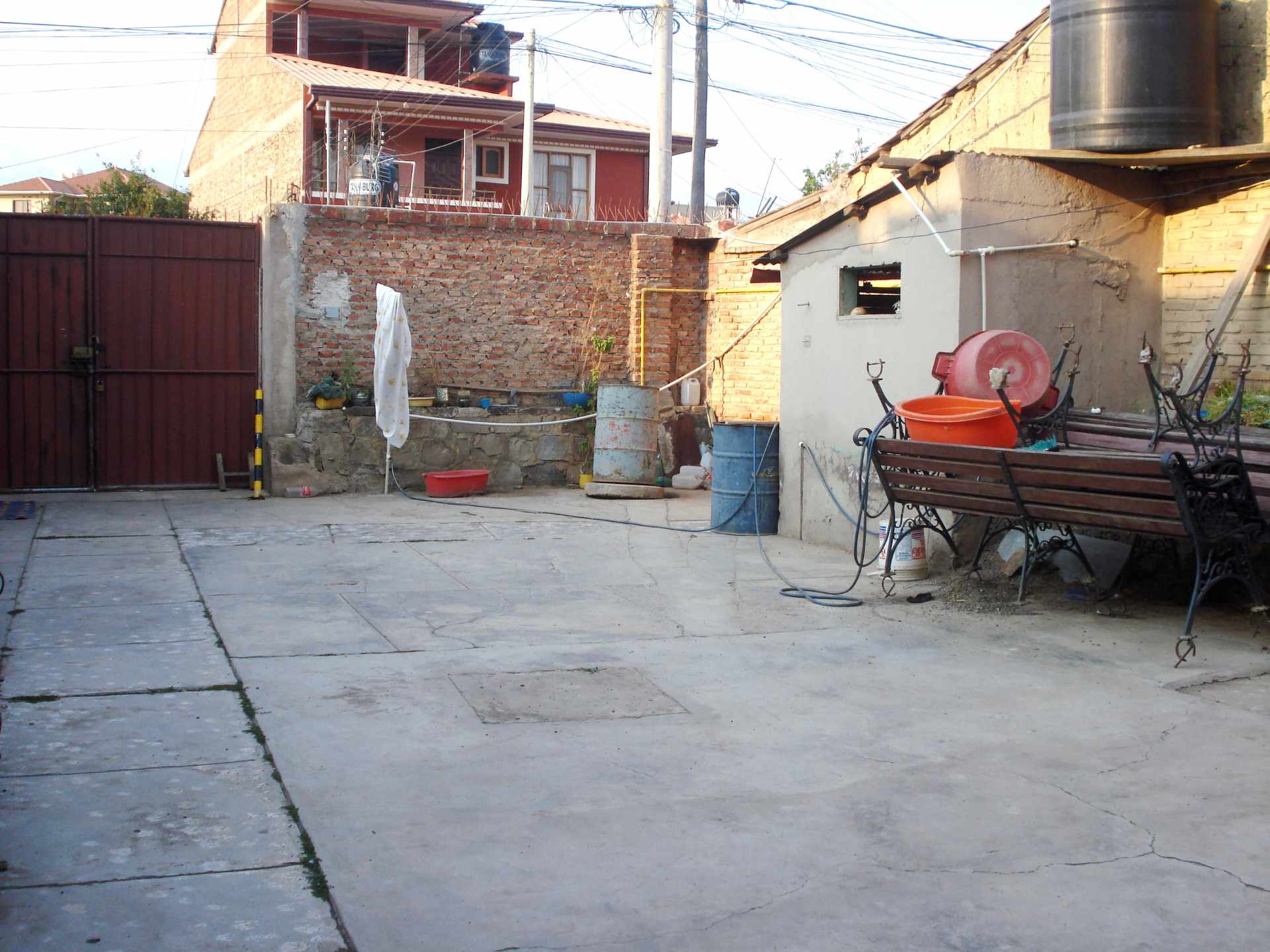 Casa en Jayhuayco en Cochabamba 2 dormitorios 1 baños 4 parqueos Foto 3