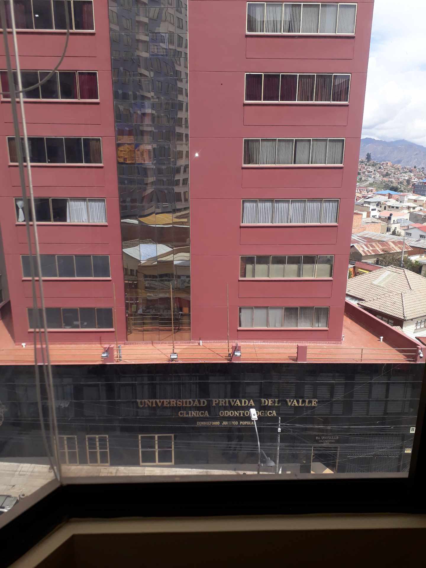 Departamento en VentaAvenida Argentina. Edificio Argentina. Al frente de la Univalle. 5to piso 1 dormitorios 1 baños  Foto 15