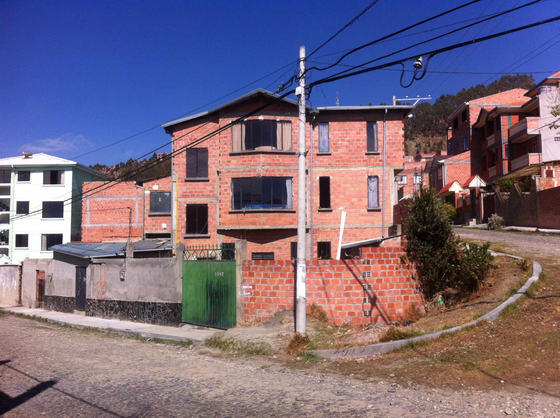 Casa Avenida Alisos Nro.1047 Esq Calle 3 Sector Graficos Villa Salome Foto 1