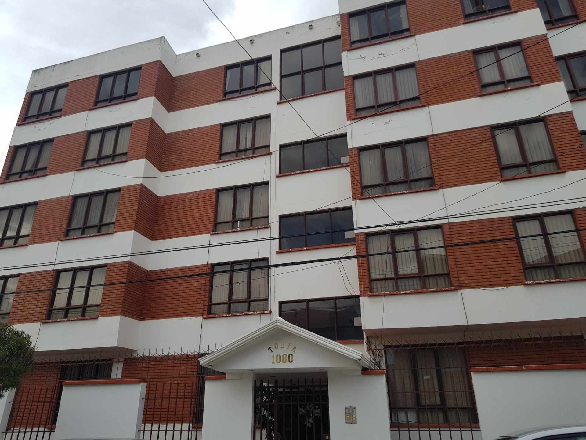 Departamento en Irpavi en La Paz 3 dormitorios 3 baños 1 parqueos Foto 1