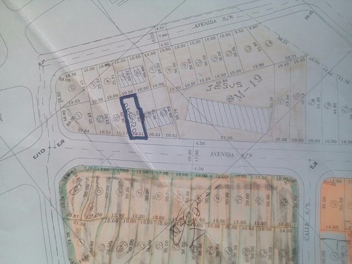 Terreno en Entre 8vo y 9no anillo Sur en Santa Cruz de la Sierra    Foto 3