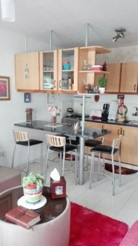 Departamento Condominio Obelisco - Calle Santiago paralela a Charcas, antes del 2do anillo.
IDEAL PARA MATRIMONIO JOVEN.  Foto 1