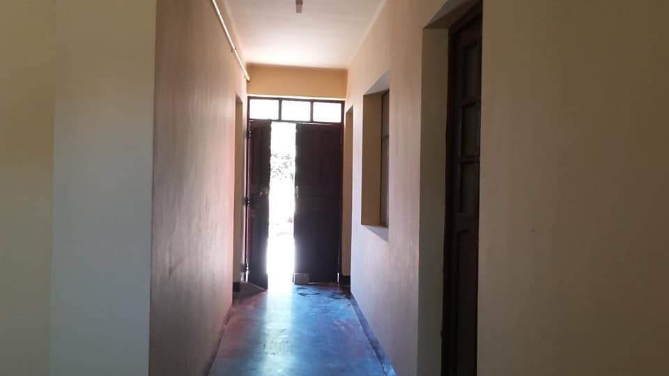 Casa en Quillacollo en Cochabamba 4 dormitorios 2 baños  Foto 3