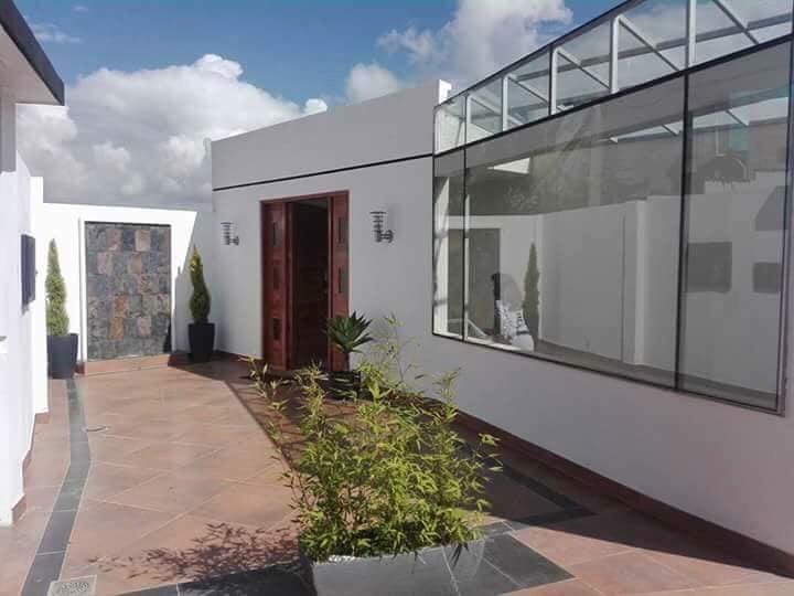 Casa en Cota Cota en La Paz 3 dormitorios 4 baños 2 parqueos Foto 8