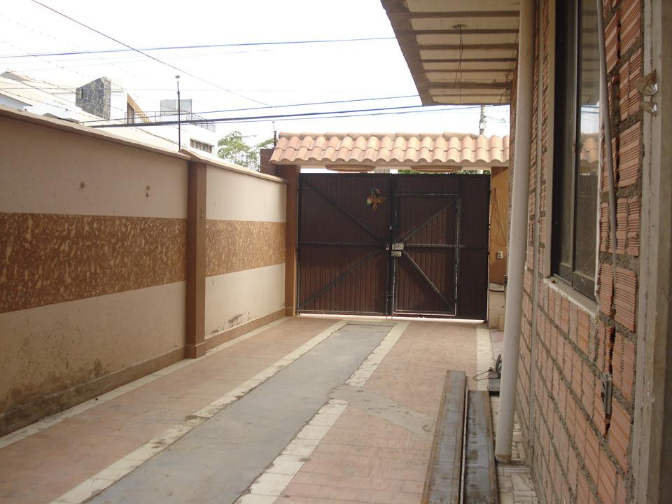 Casa en Villa Busch en Cochabamba 10 dormitorios 7 baños 5 parqueos Foto 1
