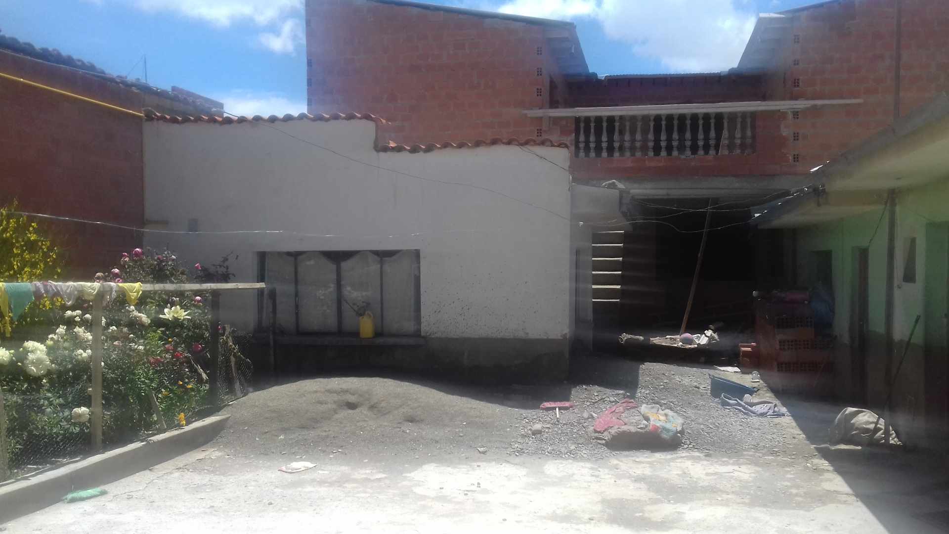 Casa Zona Huayna Potosi Calle Chiuta No.2854 Foto 3
