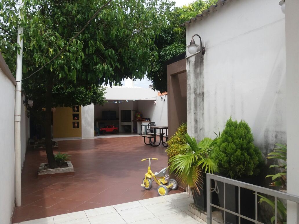 Casa en VentaCalle Bolivar # 157, Entre calle Recaredo Roda y Héroes del Chaco Foto 1