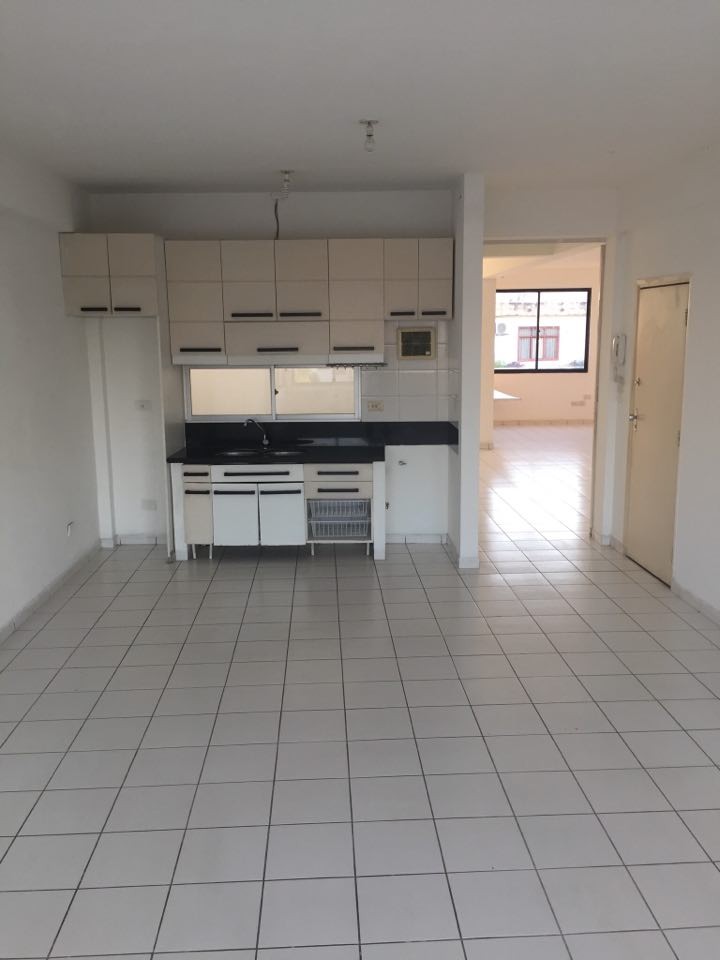 Oficina Calle Warnes Foto 3