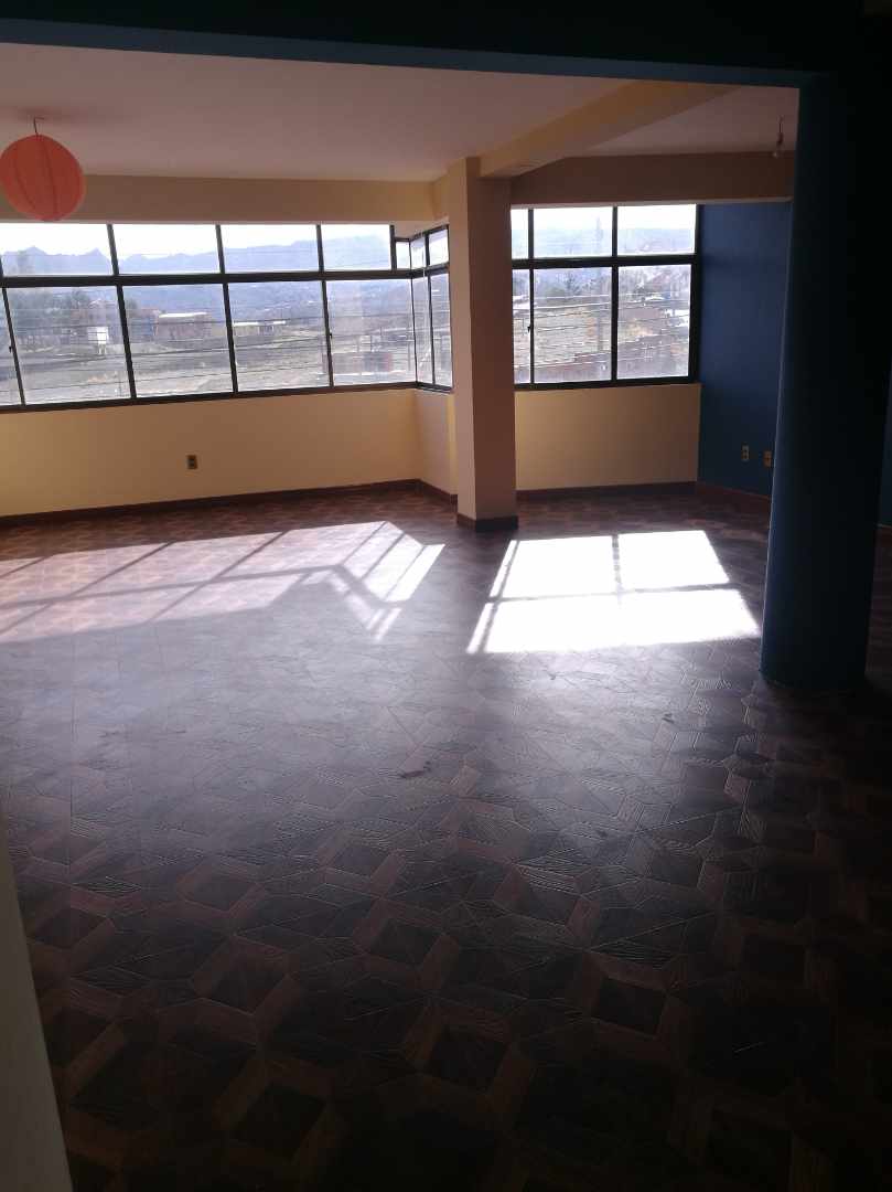 Departamento en Alto Irpavi en La Paz 3 dormitorios 3 baños 1 parqueos Foto 4