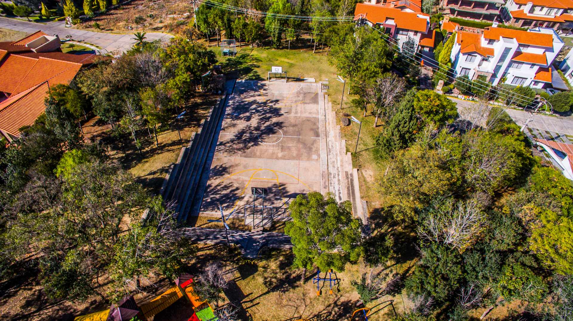 Casa en Villa Taquiña en Cochabamba 5 dormitorios 5 baños 3 parqueos Foto 32