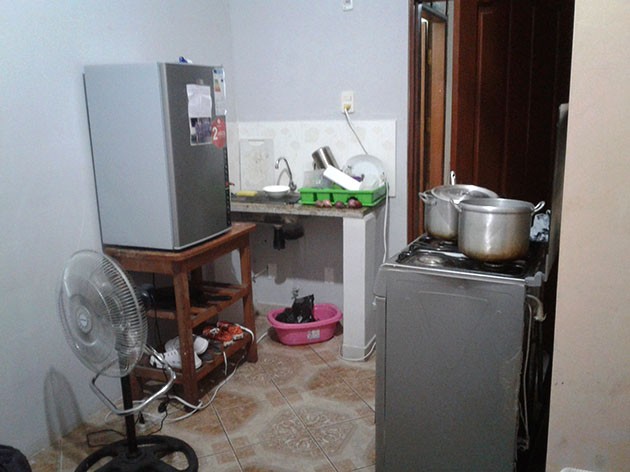 Habitación en AlquilerPequeña habitación con cocineta por Udabol y Utepsa Foto 2