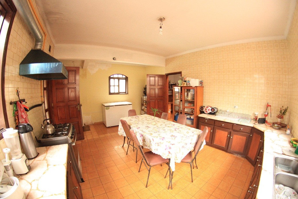 Casa en Barrio Urbari en Santa Cruz de la Sierra 4 dormitorios 4 baños 4 parqueos Foto 18