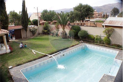 Casa en Sarco en Cochabamba 10 dormitorios 2 baños 1 parqueos Foto 2