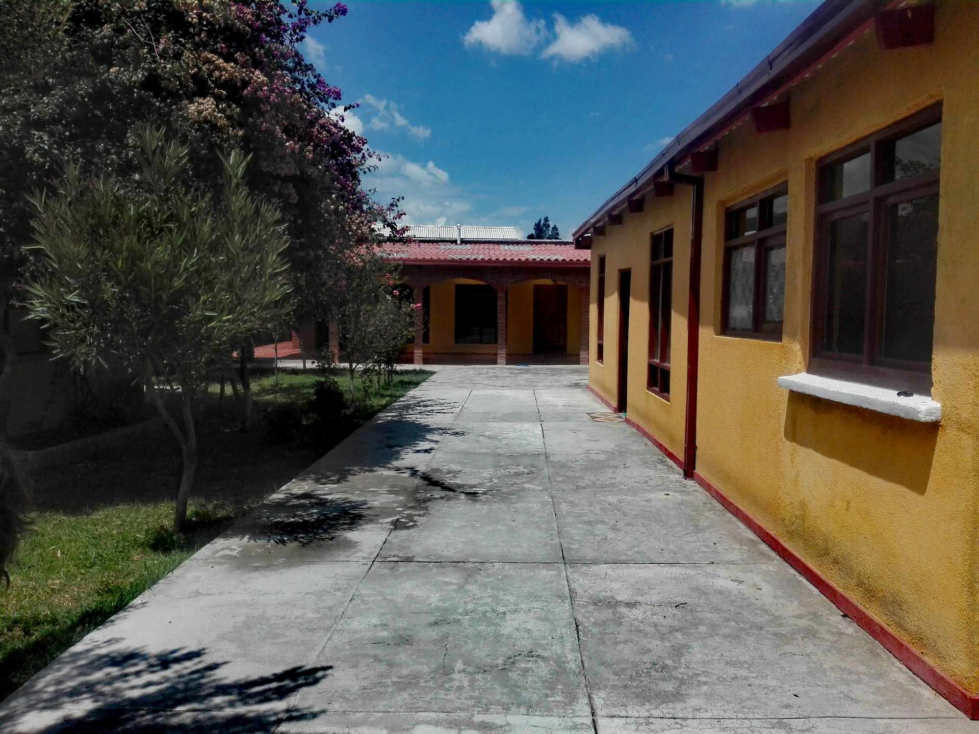 Casa en Mallasa en La Paz 6 dormitorios 3 baños 3 parqueos Foto 3