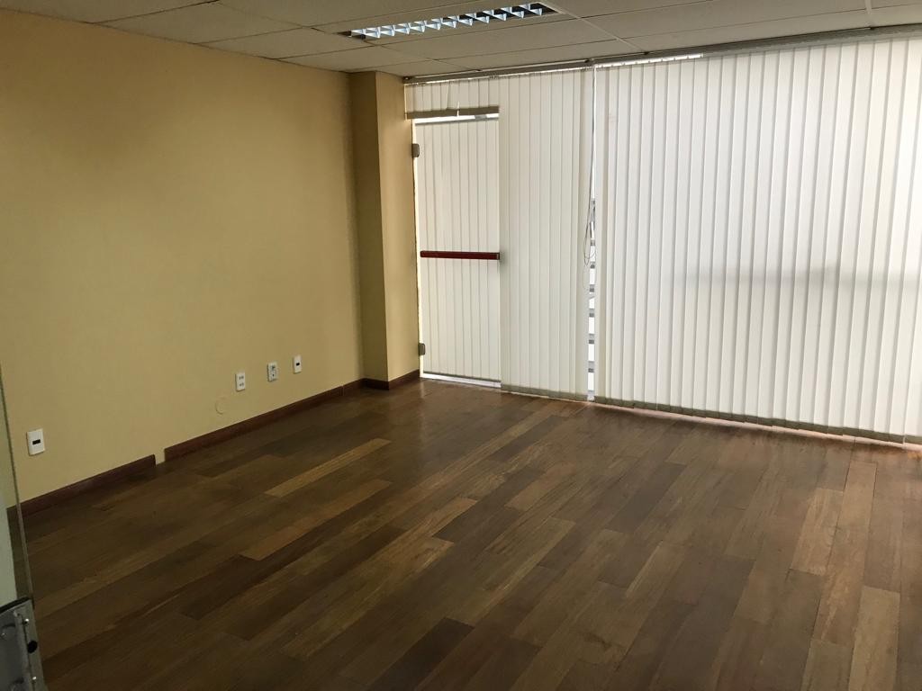 Edificio en Obrajes en La Paz 1 dormitorios 6 baños  Foto 7