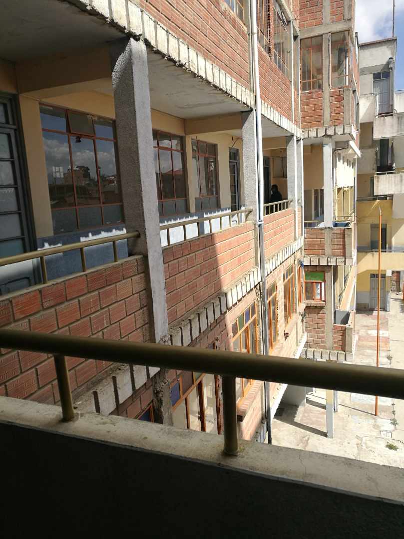 Oficina en La Ceja en El Alto 30 dormitorios 8 baños 5 parqueos Foto 9