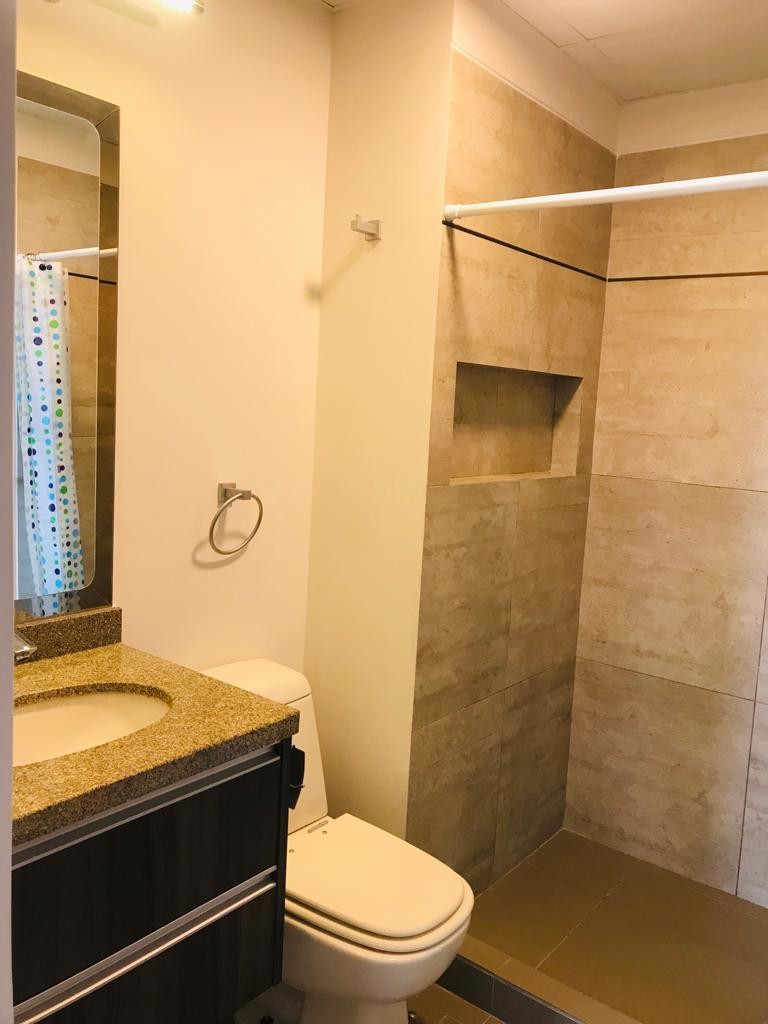 Departamento en AlquilerCONDOMINIO TORRES SOLARIS - entre Av. Roca y Coronado y Av. Pirai 3 dormitorios 2 baños 1 parqueos Foto 11