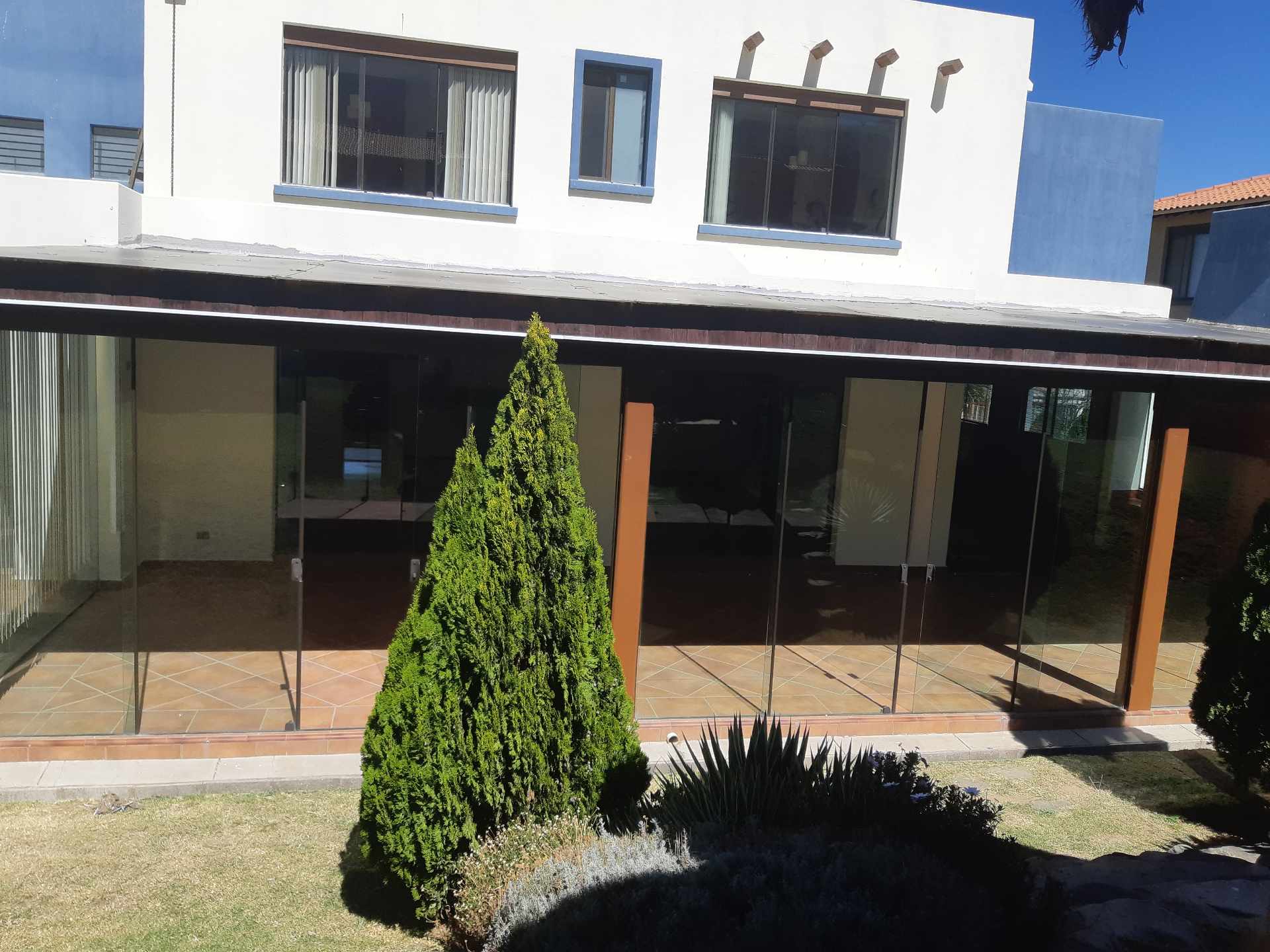 Casa en Villa Taquiña en Cochabamba 5 dormitorios 5 baños 3 parqueos Foto 10